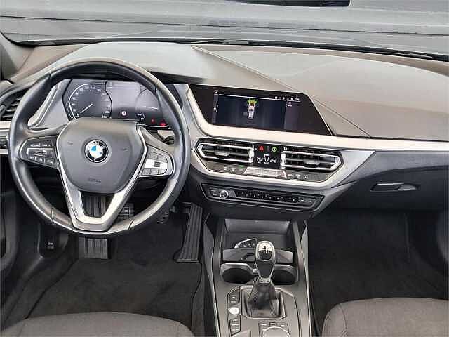 BMW 118 i