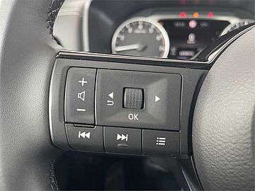 Nissan QASHQAI DIG-T 103kW (140CV) mHEV 4x2 Acenta DIAMOND SILVER
