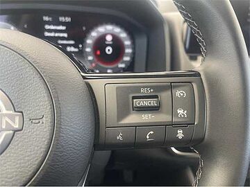Nissan QASHQAI DIG-T 103kW N-Connecta LUNAR WHITE